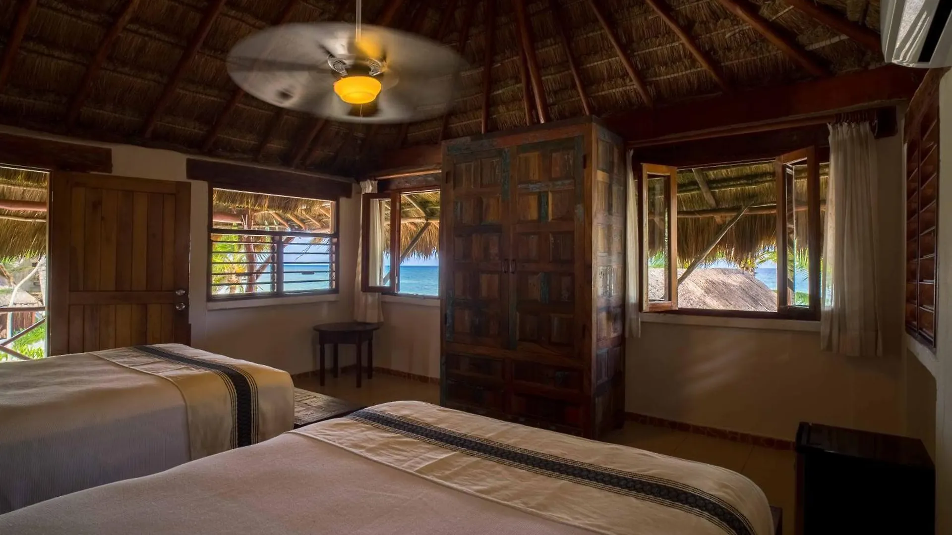 ****  Hotel Bt Live Tulum Located At The Party Zone Meksyk