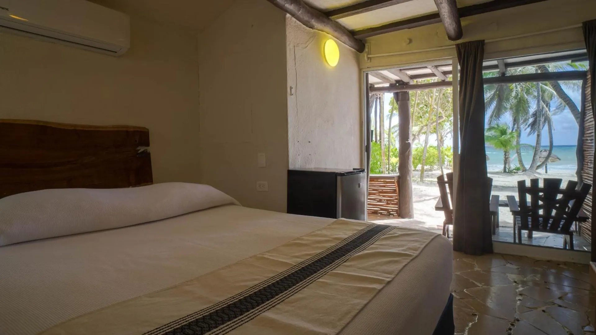 ****  Hotel Bt Live Tulum Located At The Party Zone Meksyk