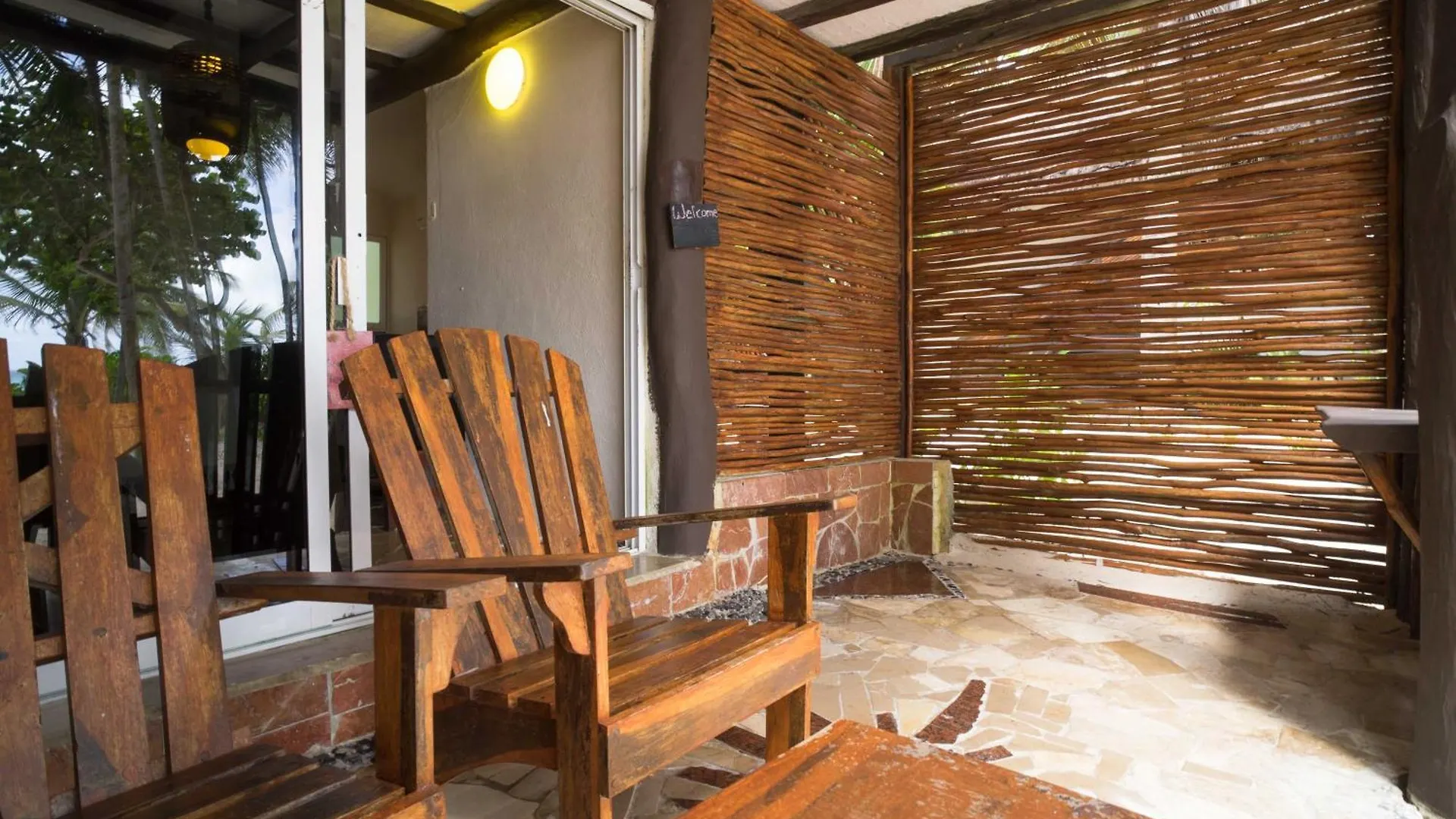Hotel Bt Live Tulum Located At The Party Zone 4*,